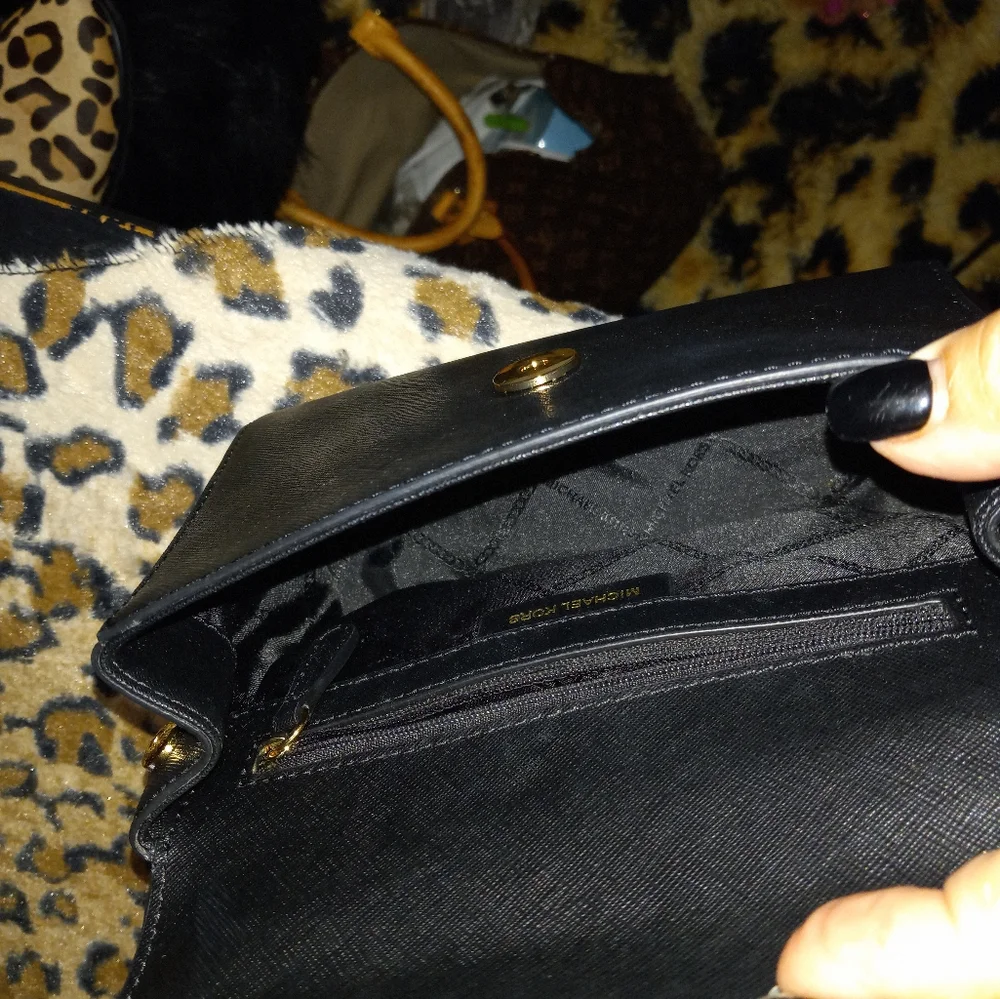 Michael Kors MINI Bag - Picture 3 of 3